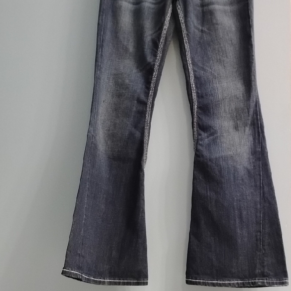 ⭐ Vigoss Collection Women's Dark Wash Flare Jeans Size 1 ⭐ - Picture 4 of 9